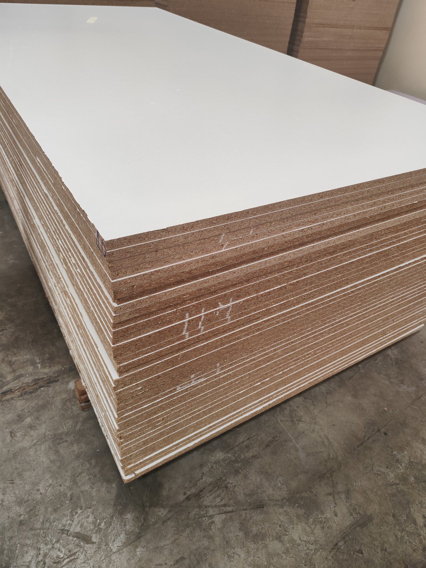 18mm Chipboard (Particle boards)